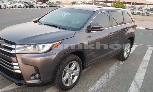 Buy Import Toyota Highlander Other Car in Import - Dubai in Bumthang Buy Import Toyota Highlander Other Car in Import - Dubai in Bumthang