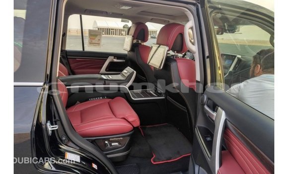 Buy Import Toyota Land Cruiser Black Car in Import - Dubai in Bumthang Buy Import Toyota Land Cruiser Black Car in Import - Dubai in Bumthang