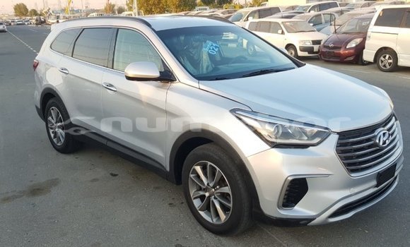 Buy Import Hyundai Santa Fe Other Car in Import - Dubai in Bumthang Buy Import Hyundai Santa Fe Other Car in Import - Dubai in Bumthang