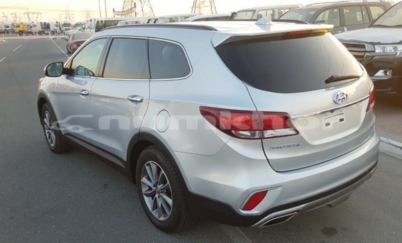 Buy Import Hyundai Santa Fe Other Car in Import - Dubai in Bumthang Buy Import Hyundai Santa Fe Other Car in Import - Dubai in Bumthang