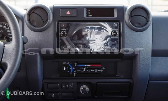 Buy Import Toyota Land Cruiser White Car in Import - Dubai in Bumthang Buy Import Toyota Land Cruiser White Car in Import - Dubai in Bumthang