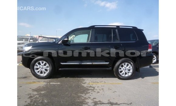 Buy Import Toyota Land Cruiser Black Car in Import - Dubai in Bumthang Buy Import Toyota Land Cruiser Black Car in Import - Dubai in Bumthang