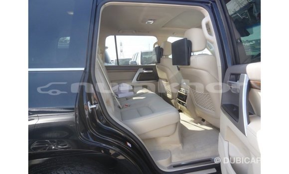Buy Import Toyota Land Cruiser Black Car in Import - Dubai in Bumthang Buy Import Toyota Land Cruiser Black Car in Import - Dubai in Bumthang