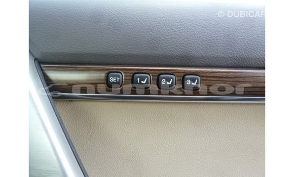 Buy Import Toyota Land Cruiser Black Car in Import - Dubai in Bumthang Buy Import Toyota Land Cruiser Black Car in Import - Dubai in Bumthang