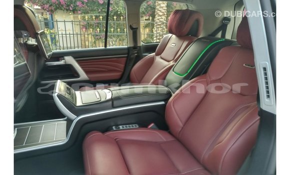 Buy Import Toyota Land Cruiser Black Car in Import - Dubai in Bumthang Buy Import Toyota Land Cruiser Black Car in Import - Dubai in Bumthang