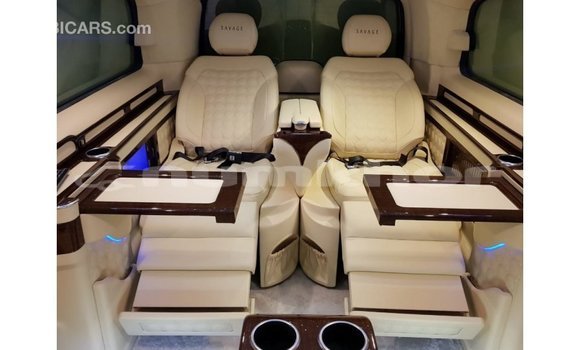 Buy Import Mercedes-Benz 250 Black Car in Import - Dubai in Bumthang Buy Import Mercedes-Benz 250 Black Car in Import - Dubai in Bumthang