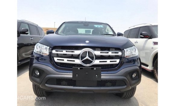 Buy Import Mercedes-Benz 250 Blue Car in Import - Dubai in Bumthang Buy Import Mercedes-Benz 250 Blue Car in Import - Dubai in Bumthang