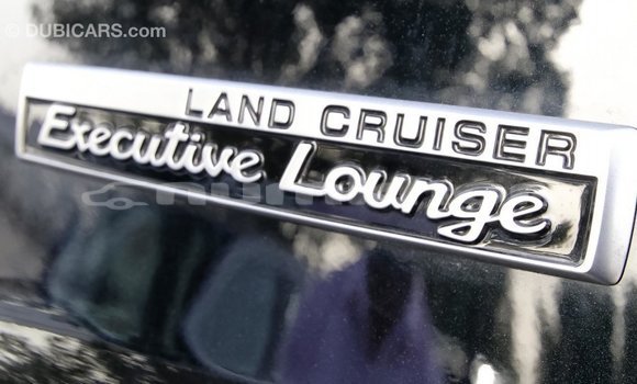 Buy Import Toyota Land Cruiser Black Car in Import - Dubai in Bumthang Buy Import Toyota Land Cruiser Black Car in Import - Dubai in Bumthang
