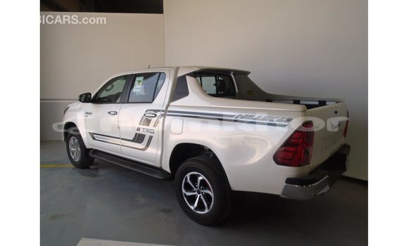 Buy Import Toyota Hilux White Car in Import - Dubai in Bumthang Buy Import Toyota Hilux White Car in Import - Dubai in Bumthang