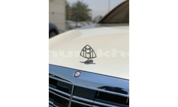 Buy Import Mercedes-Benz 190 White Car in Import - Dubai in Bumthang Buy Import Mercedes-Benz 190 White Car in Import - Dubai in Bumthang