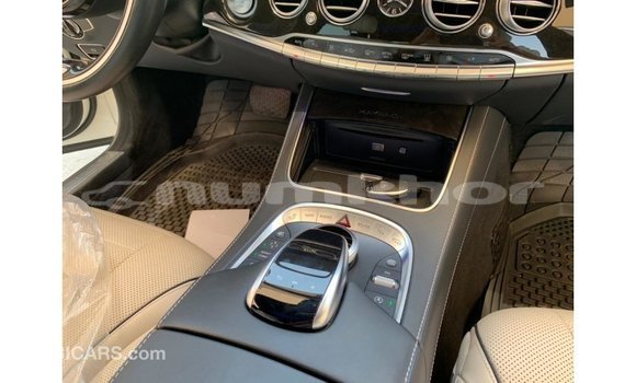 Buy Import Mercedes-Benz 190 White Car in Import - Dubai in Bumthang Buy Import Mercedes-Benz 190 White Car in Import - Dubai in Bumthang