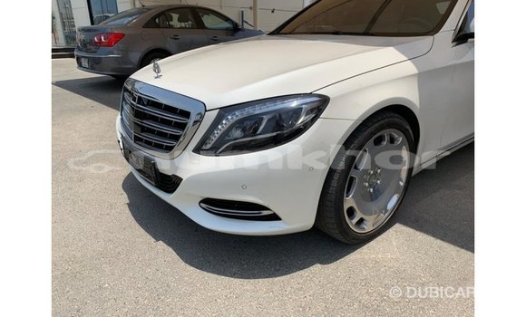 Buy Import Mercedes-Benz 190 White Car in Import - Dubai in Bumthang Buy Import Mercedes-Benz 190 White Car in Import - Dubai in Bumthang