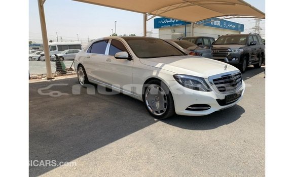 Buy Import Mercedes-Benz 190 White Car in Import - Dubai in Bumthang Buy Import Mercedes-Benz 190 White Car in Import - Dubai in Bumthang