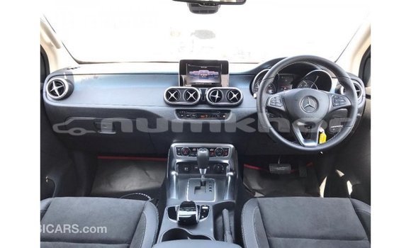 Buy Import Mercedes-Benz 250 Red Car in Import - Dubai in Bumthang Buy Import Mercedes-Benz 250 Red Car in Import - Dubai in Bumthang