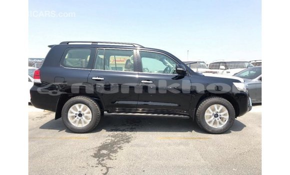Buy Import Toyota Land Cruiser Black Car in Import - Dubai in Bumthang Buy Import Toyota Land Cruiser Black Car in Import - Dubai in Bumthang