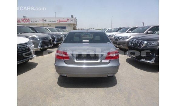 Buy Import Mercedes-Benz 250 Other Car in Import - Dubai in Bumthang Buy Import Mercedes-Benz 250 Other Car in Import - Dubai in Bumthang