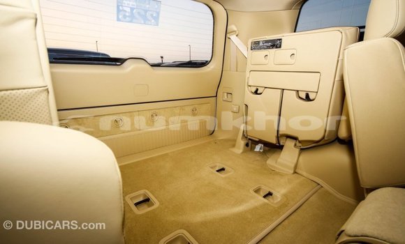 Buy Import Toyota Land Cruiser White Car in Import - Dubai in Bumthang Buy Import Toyota Land Cruiser White Car in Import - Dubai in Bumthang