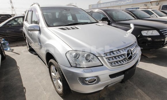 Buy Import Mercedes-Benz 190 Other Car in Import - Dubai in Bumthang Buy Import Mercedes-Benz 190 Other Car in Import - Dubai in Bumthang