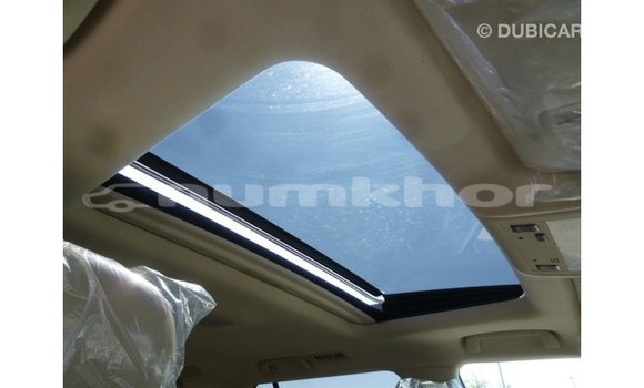 Buy Import Toyota Land Cruiser White Car in Import - Dubai in Bumthang Buy Import Toyota Land Cruiser White Car in Import - Dubai in Bumthang