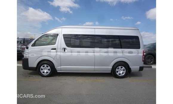 Buy Import Toyota Hiace Other Car in Import - Dubai in Bumthang Buy Import Toyota Hiace Other Car in Import - Dubai in Bumthang