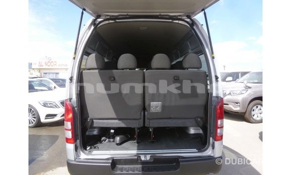 Buy Import Toyota Hiace Other Car in Import - Dubai in Bumthang Buy Import Toyota Hiace Other Car in Import - Dubai in Bumthang