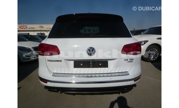 Buy Import Volkswagen Touareg White Car in Import - Dubai in Bumthang Buy Import Volkswagen Touareg White Car in Import - Dubai in Bumthang