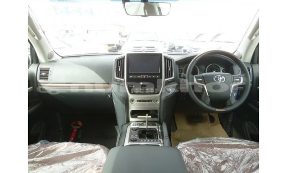 Buy Import Toyota Land Cruiser Other Car in Import - Dubai in Bumthang Buy Import Toyota Land Cruiser Other Car in Import - Dubai in Bumthang