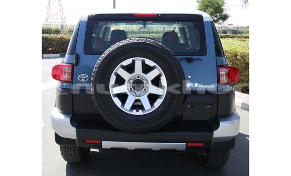 Buy Import Toyota FJ Cruiser Blue Car in Import - Dubai in Bumthang Buy Import Toyota FJ Cruiser Blue Car in Import - Dubai in Bumthang