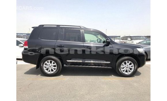 Buy Import Toyota Land Cruiser Black Car in Import - Dubai in Bumthang Buy Import Toyota Land Cruiser Black Car in Import - Dubai in Bumthang