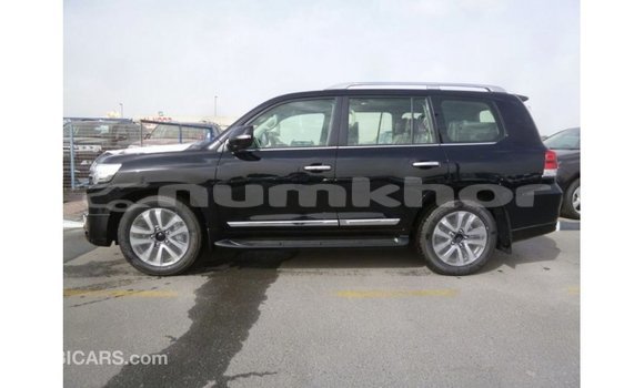 Buy Import Toyota Land Cruiser Black Car in Import - Dubai in Bumthang Buy Import Toyota Land Cruiser Black Car in Import - Dubai in Bumthang