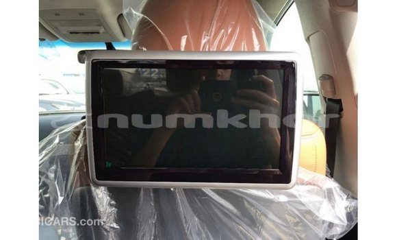 Buy Import Toyota Land Cruiser Black Car in Import - Dubai in Bumthang Buy Import Toyota Land Cruiser Black Car in Import - Dubai in Bumthang