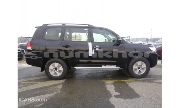 Buy Import Toyota Land Cruiser Black Car in Import - Dubai in Bumthang Buy Import Toyota Land Cruiser Black Car in Import - Dubai in Bumthang