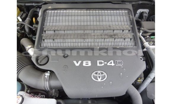 Buy Import Toyota Land Cruiser Black Car in Import - Dubai in Bumthang Buy Import Toyota Land Cruiser Black Car in Import - Dubai in Bumthang