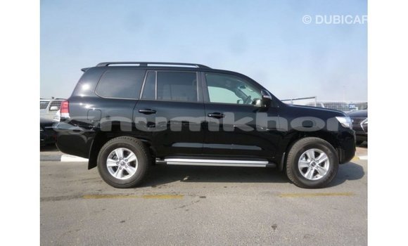 Buy Import Toyota Land Cruiser Black Car in Import - Dubai in Bumthang Buy Import Toyota Land Cruiser Black Car in Import - Dubai in Bumthang