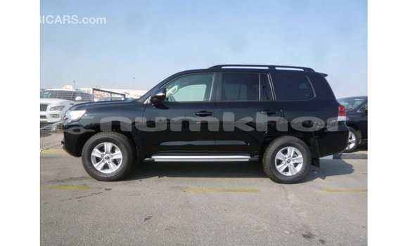 Buy Import Toyota Land Cruiser Black Car in Import - Dubai in Bumthang Buy Import Toyota Land Cruiser Black Car in Import - Dubai in Bumthang
