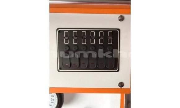 Buy Import Toyota Hiace White Car in Import - Dubai in Bumthang Buy Import Toyota Hiace White Car in Import - Dubai in Bumthang