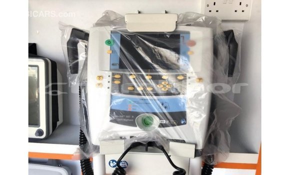 Buy Import Toyota Hiace White Car in Import - Dubai in Bumthang Buy Import Toyota Hiace White Car in Import - Dubai in Bumthang