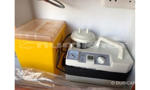 Buy Import Toyota Hiace White Car in Import - Dubai in Bumthang Buy Import Toyota Hiace White Car in Import - Dubai in Bumthang