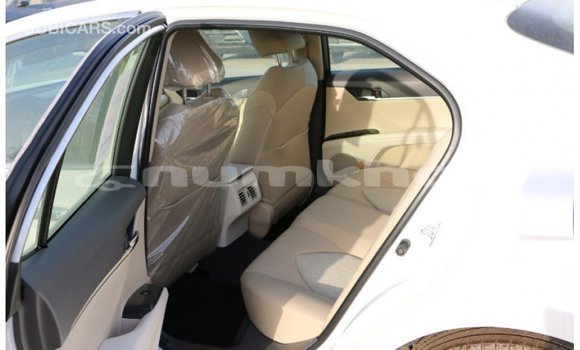 Buy Import Toyota Camry White Car in Import - Dubai in Bumthang Buy Import Toyota Camry White Car in Import - Dubai in Bumthang