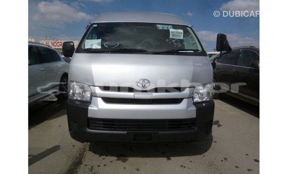 Buy Import Toyota Hiace Other Car in Import - Dubai in Bumthang Buy Import Toyota Hiace Other Car in Import - Dubai in Bumthang