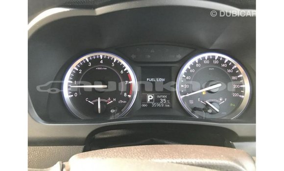 Buy Import Toyota Kluger White Car in Import - Dubai in Bumthang Buy Import Toyota Kluger White Car in Import - Dubai in Bumthang