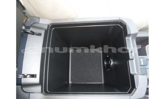 Buy Import Toyota Prado White Car in Import - Dubai in Bumthang Buy Import Toyota Prado White Car in Import - Dubai in Bumthang