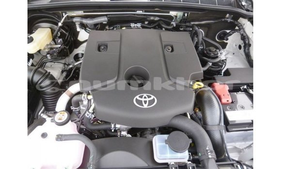 Buy Import Toyota Hilux White Car in Import - Dubai in Bumthang Buy Import Toyota Hilux White Car in Import - Dubai in Bumthang