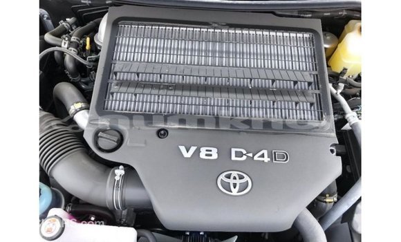Buy Import Toyota Land Cruiser Black Car in Import - Dubai in Bumthang Buy Import Toyota Land Cruiser Black Car in Import - Dubai in Bumthang