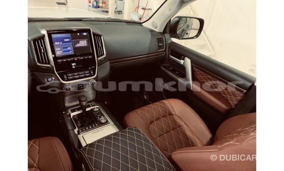 Buy Import Toyota Land Cruiser Black Car in Import - Dubai in Bumthang Buy Import Toyota Land Cruiser Black Car in Import - Dubai in Bumthang