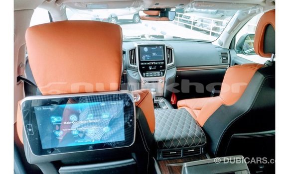 Buy Import Toyota Land Cruiser Black Car in Import - Dubai in Bumthang Buy Import Toyota Land Cruiser Black Car in Import - Dubai in Bumthang