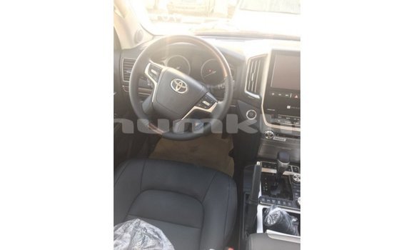 Buy Import Toyota Land Cruiser Black Car in Import - Dubai in Bumthang Buy Import Toyota Land Cruiser Black Car in Import - Dubai in Bumthang