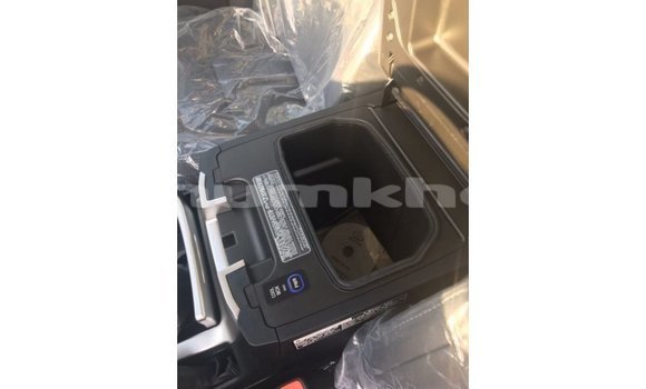 Buy Import Toyota Land Cruiser Black Car in Import - Dubai in Bumthang Buy Import Toyota Land Cruiser Black Car in Import - Dubai in Bumthang