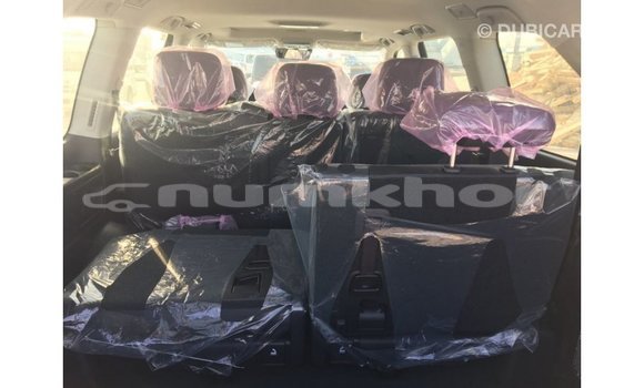 Buy Import Toyota Land Cruiser Black Car in Import - Dubai in Bumthang Buy Import Toyota Land Cruiser Black Car in Import - Dubai in Bumthang