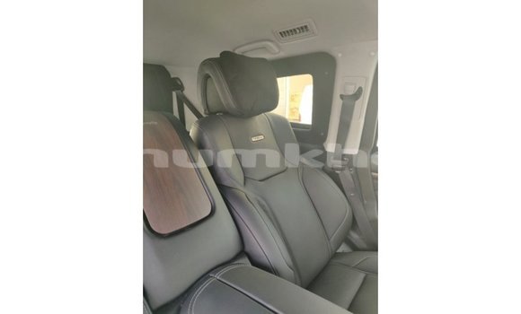 Buy Import Toyota Land Cruiser Black Car in Import - Dubai in Bumthang Buy Import Toyota Land Cruiser Black Car in Import - Dubai in Bumthang